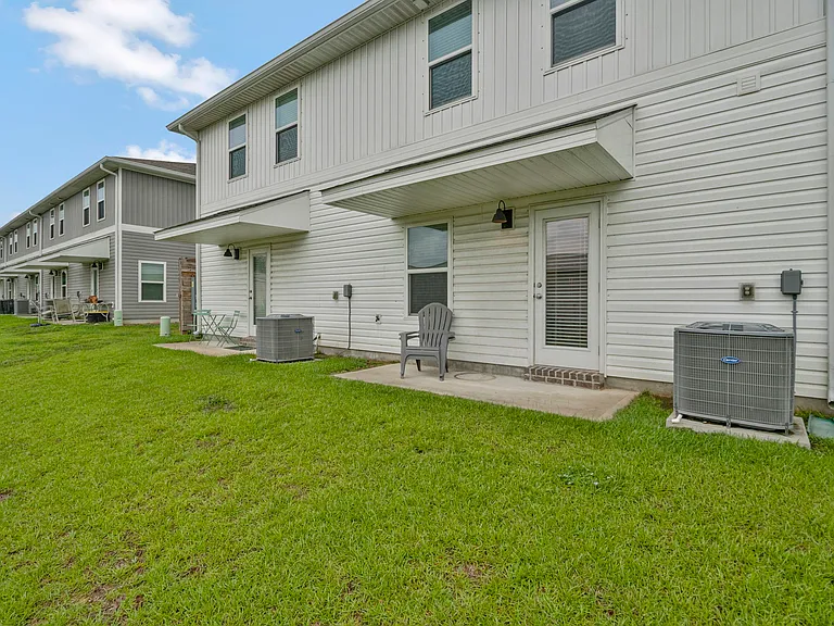 6356 Grove Park Dr — Photo 24