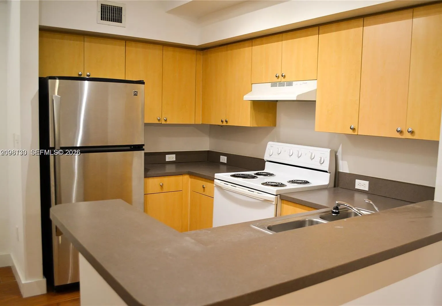 Aventi At Aventura Condo — Photo 3
