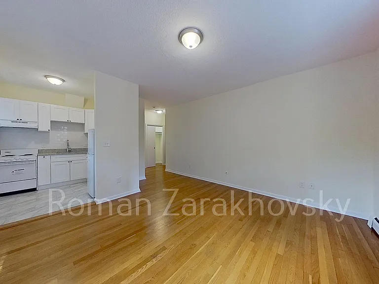 7 Wade St #6 — Photo 5