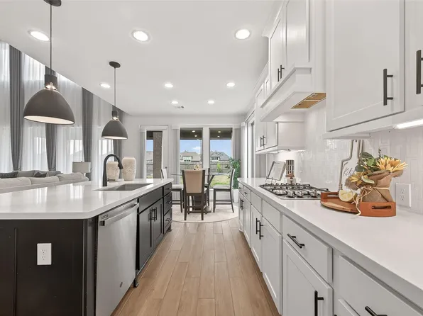 1939 Creekwood Cv, Missouri City, TX 77459