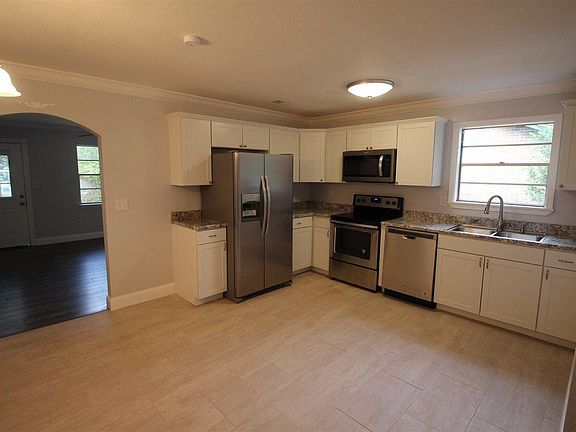 5th image of 5700 Ventura Ln