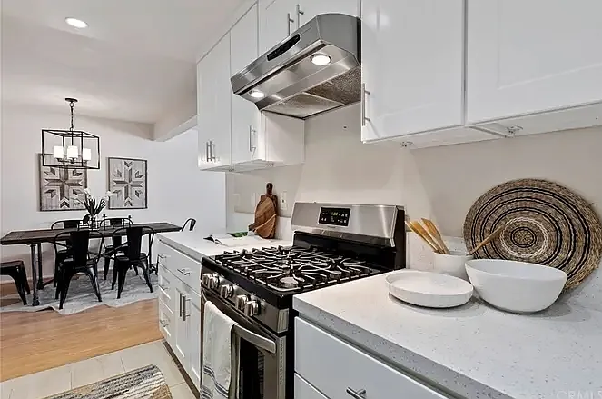 497 El Molino Ave #204 — Photo 11