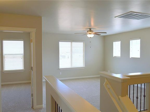 5th image of 7417 Glacier Dr
