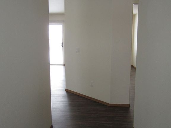 5th image of 8601 W Canyon Ave