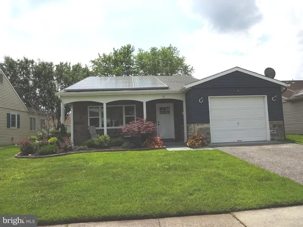 12 Yorkshire Way, Southampton, NJ 08088