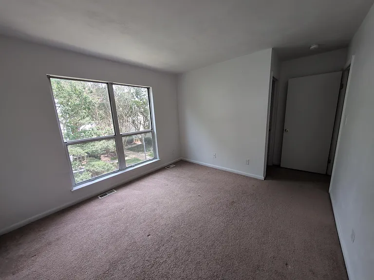 3813 Staffordshire Ln — Photo 15