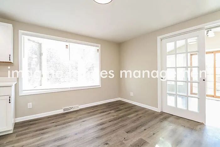 3 bed, 2.0 bath, 1764 sqft, $2,595 — Photo 3