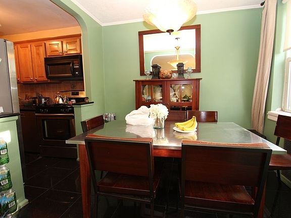 4th image of 61 Gelston Ave