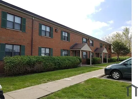 2 bed, $1,391 — Photo 2