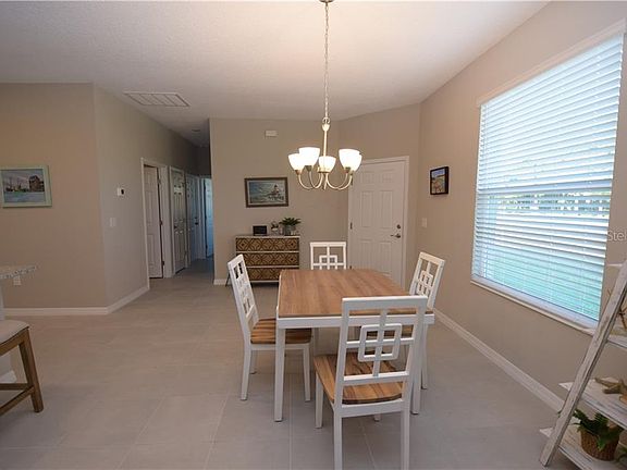 4th image of 4404 Bedford Way