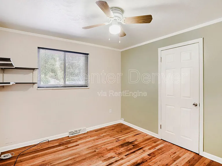 330 Depew St — Photo 8