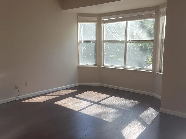 5515 Pershing Ave #21 — Photo 1