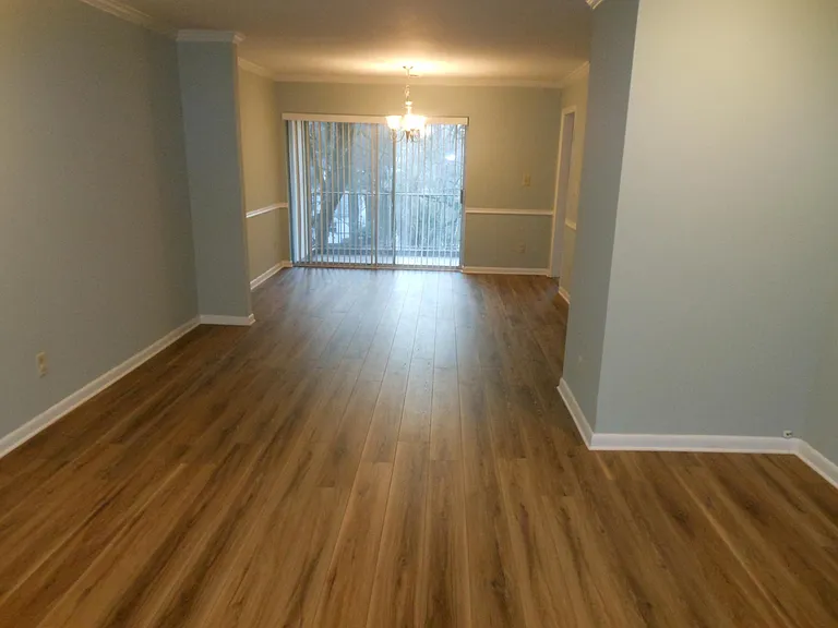 1832C N Elm St #C — Photo 8