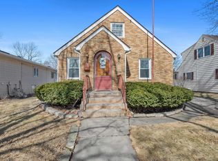 1409 29th Ave, Moline, IL 61265