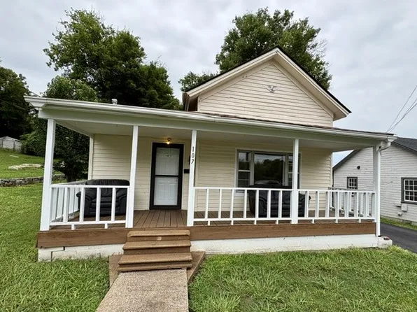 107 E 13th St, Columbia, TN 38401