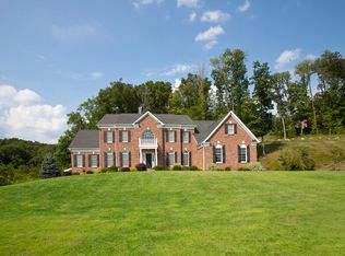 24 Fieldview Dr, Sparta, NJ 07871
