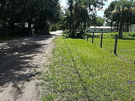 2nd image of 3724 Lisa Ln