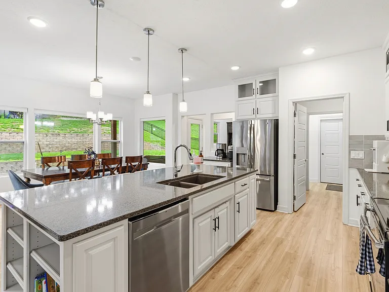 19506 Shadow Ridge Dr — Photo 13