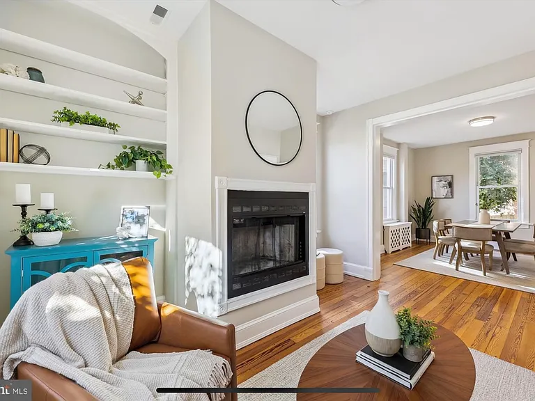 4451 Macarthur Blvd NW — Photo 8
