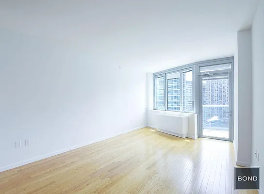 Rented by Bond New York | media 1