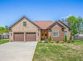 149 Helsabeck Rd, King, NC 27021