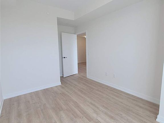 5th image of 2300 Saint Clair Ave W #506