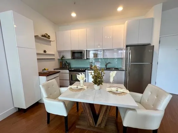 217 Newark Ave APT 301, Jersey City, NJ 07302