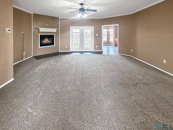 3rd image of 2129 Hayes