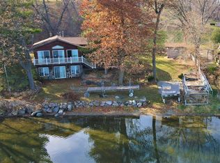 17813 180th St W, Faribault, MN 55021