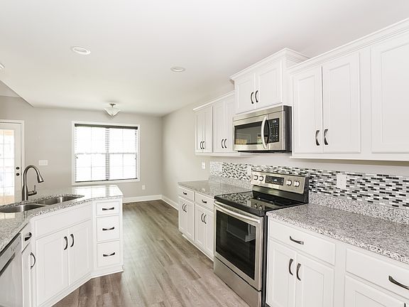 2nd image of 147 Sycamore Hill Dr