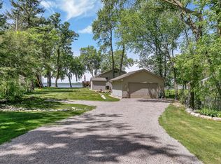 11589 Kramer Ave NW, Annandale, MN 55302