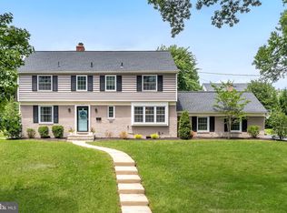 177 Ramblewood Rd, Moorestown, NJ 08057