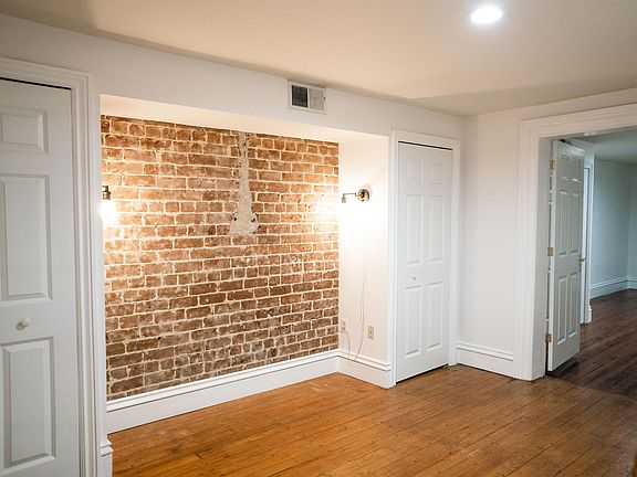 5th image of 212 1/2 E Gaston St