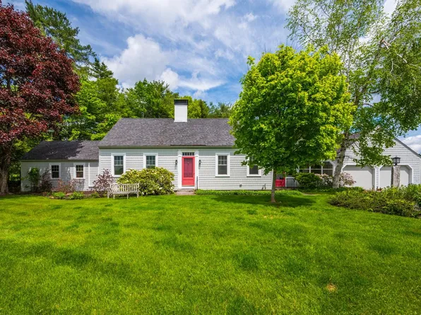 51 Carter Road, New London, NH 03257