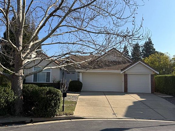 2nd image of 583 Montori Ct