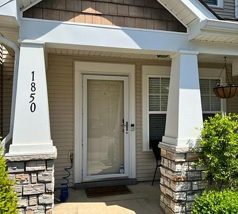 3rd image of 1850 Lincoya Bay Dr