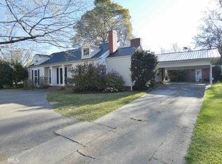 414 N Harris St, Sandersville, GA 31082