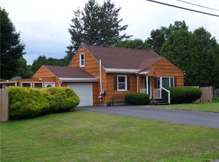 101 Sunnyfield Rd, Camillus, NY 13031
