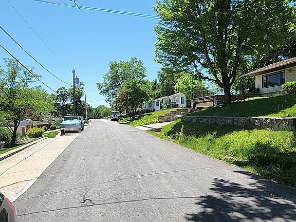 4th image of 312 NW North Shore Dr