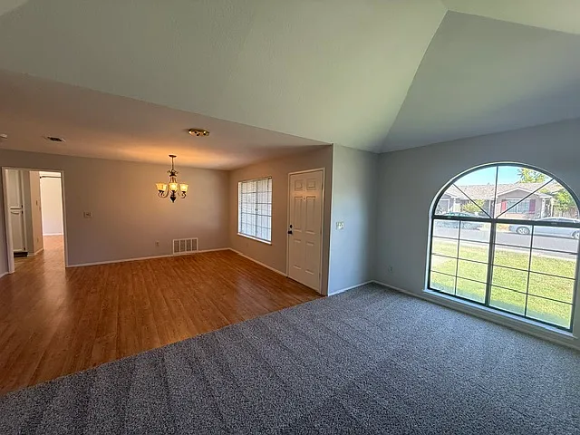 825 Cordwell Cir — Photo 6