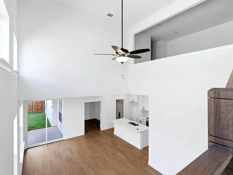 7143 Lathrop Ln — Photo 11