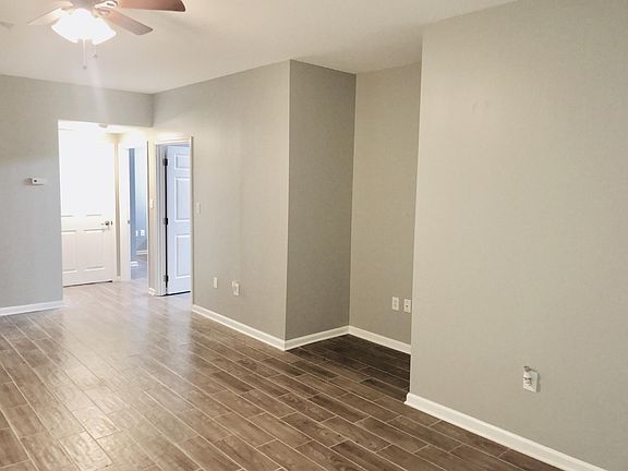 4th image of 1700 W Clinch Ave APT 106