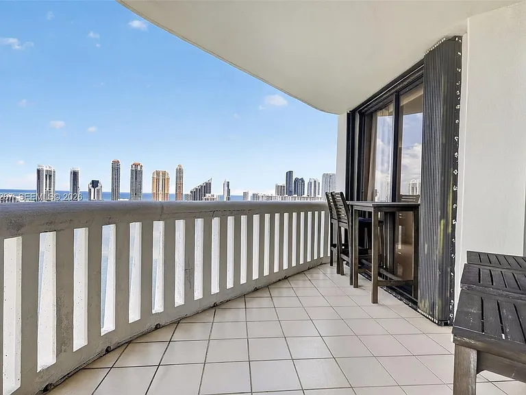 3000 Island Blvd #2305 — Photo 37