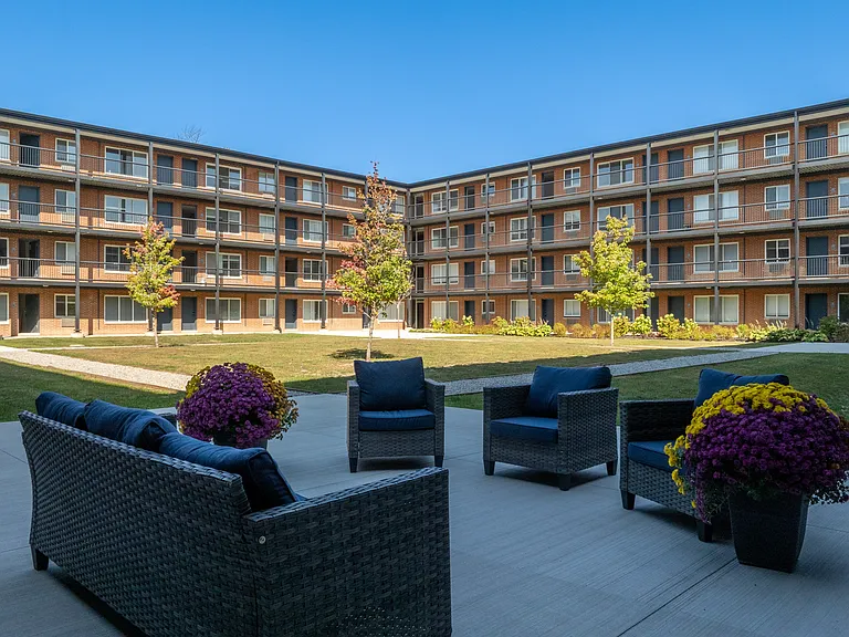 The Park on 13 Apartments - Royal Oak, MI — Photo 40