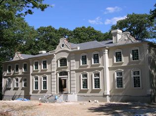 879 Seneca Rd, Franklin Lakes, NJ 07417