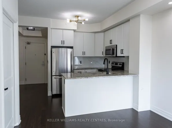 111 Civic Square Gate W #216, Aurora, ON L4G 0S6