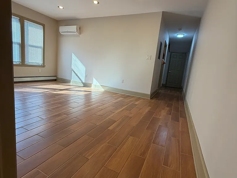127 Winslow Pl — Photo 10