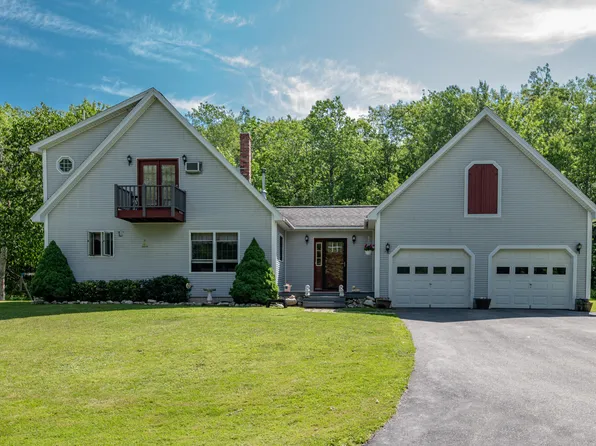 90 Hunts Meadow Road, Pittston, ME 04345