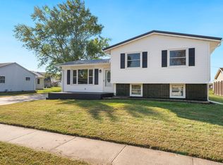 606 W 6th St, Wilton, IA 52778