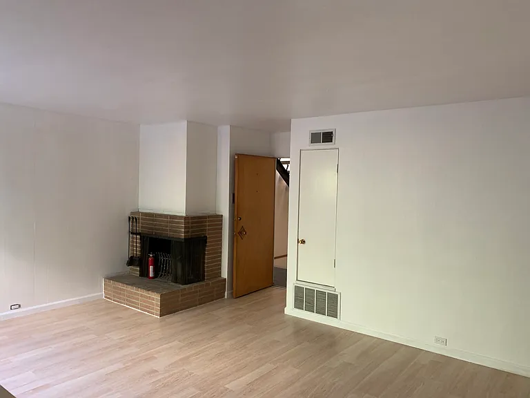 128 Locksley Ave #2 — Photo 4
